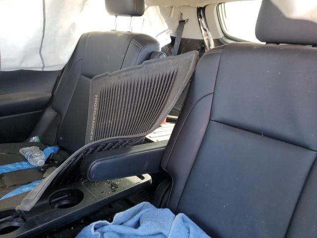 Photo 10 from auction – 2015 TOYOTA HIGHLANDER with VIN 5TDJKRFH4FS213474