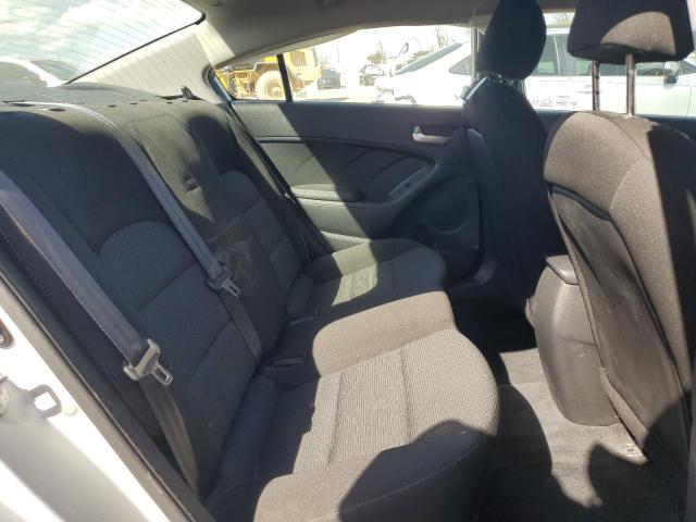 Photo 10 from auction – 2017 KIA FORTE LX with VIN 3KPFK4A74HE056419