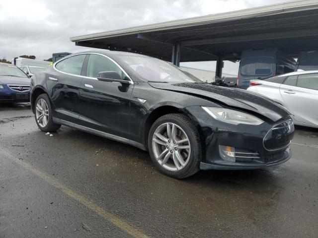 Photo 4 from auction – 2013 TESLA MODEL S with VIN 5YJSA1AG2DFP05042