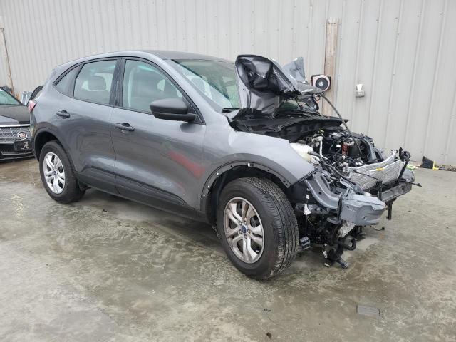 Photo 4 from auction – 2022 FORD ESCAPE S with VIN 1FMCU0F61NUB52779