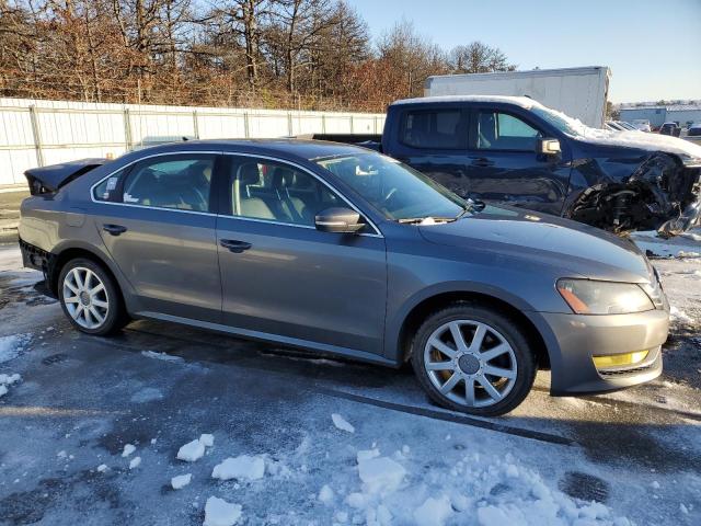 Photo 4 from auction – 2015 VOLKSWAGEN PASSAT S with VIN 1VWAT7A39FC119733