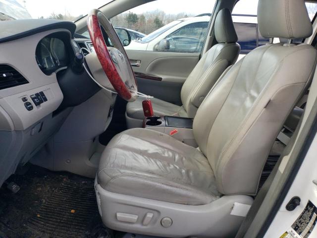 Photo 7 from auction – 2013 TOYOTA SIENNA XLE with VIN 5TDYK3DC6DS370102