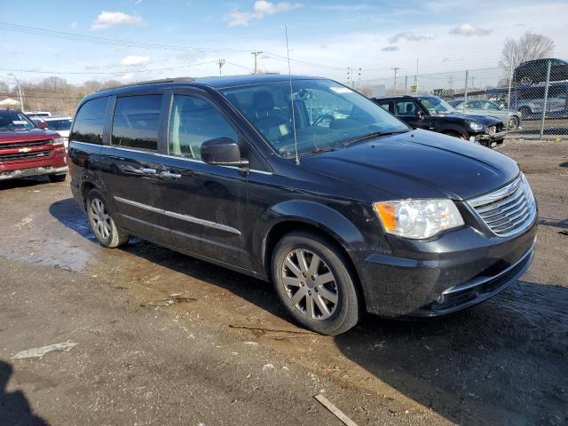 Photo 4 from auction – 2015 CHRYSLER TOWN & COU with VIN 2C4RC1BG3FR610441