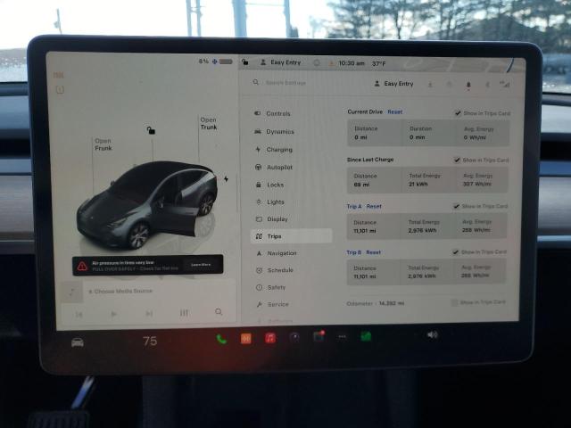 Снимка 9 от търг – 2023 TESLA MODEL Y с VIN 7SAYGDEE1PF842242