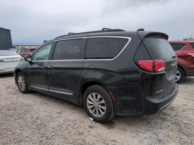 Photo 2 from auction – 2017 CHRYSLER PACIFICA T with VIN 2C4RC1BG6HR832135
