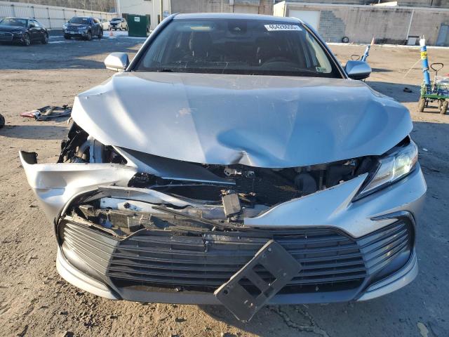 Photo 5 from auction – 2022 TOYOTA CAMRY LE with VIN 4T1C11AK2NU691950