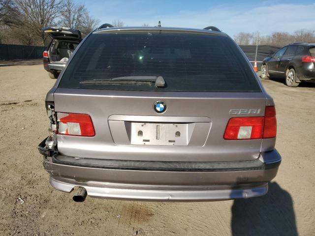 Photo 6 from auction – 1999 BMW 528 IT AUT with VIN WBADP6334XBV60122