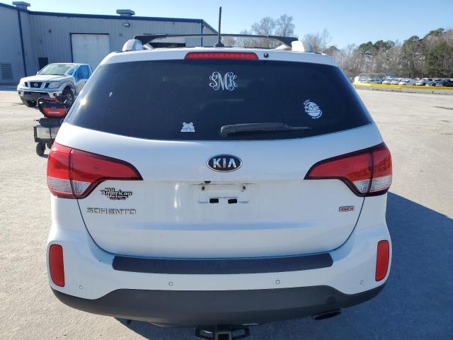 Photo 6 from auction – 2015 KIA SORENTO LX with VIN 5XYKT4A68FG606532