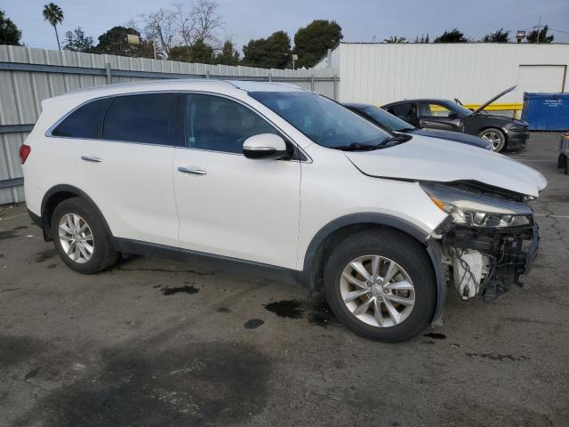 Photo 4 from auction – 2017 KIA SORENTO LX with VIN 5XYPG4A37HG258581