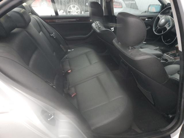 Photo 10 from auction – 2004 BMW 325 I with VIN WBAET37464NH04736