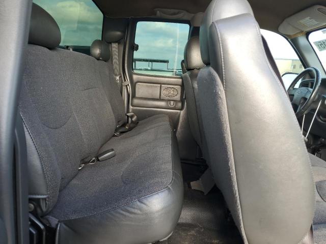 Photo 10 from auction – 2005 CHEVROLET SILVERADO with VIN 1GCEC19X25Z163237