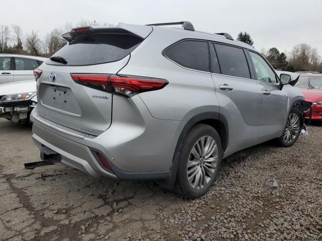 Photo 3 from auction – 2022 TOYOTA HIGHLANDER with VIN 5TDEBRCH2NS084378