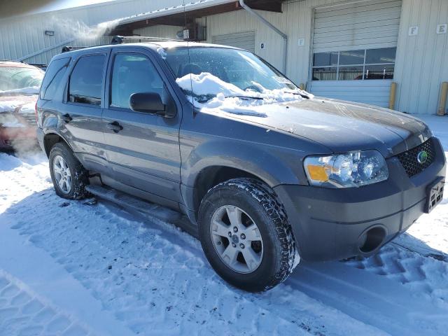 Photo 4 from auction – 2006 FORD ESCAPE XLT with VIN 1FMCU031X6KA42187