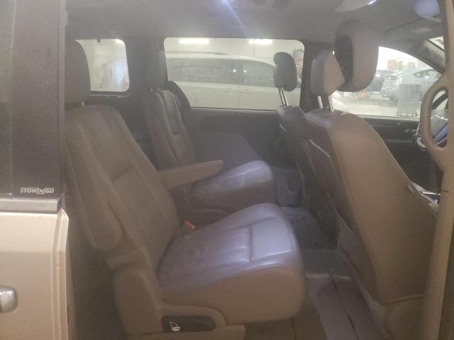 Photo 11 from auction – 2014 CHRYSLER TOWN & COU with VIN 2C4RC1CG7ER107508