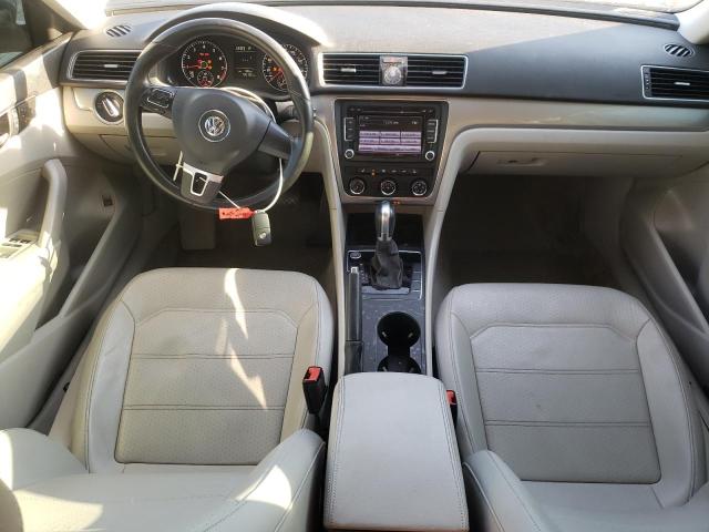 Photo 8 from auction – 2015 VOLKSWAGEN PASSAT S with VIN 1VWAT7A34FC122989