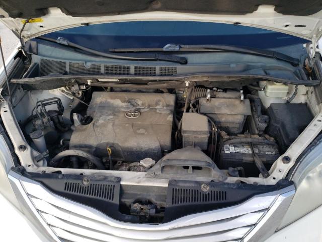 Photo 12 from auction – 2014 TOYOTA SIENNA XLE with VIN 5TDYK3DC6ES518802