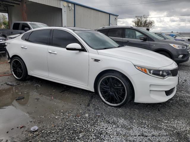 Photo 4 from auction – 2016 KIA OPTIMA EX with VIN 5XXGU4L38GG089292