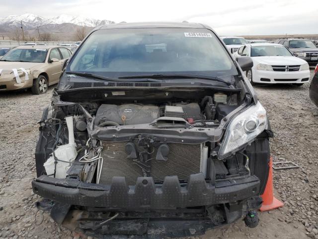 Photo 5 from auction – 2017 TOYOTA SIENNA XLE with VIN 5TDDZ3DC8HS180382