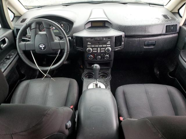 Photo 8 from auction – 2011 MITSUBISHI ENDEAVOR L with VIN 4A4JN2ASXBE034754