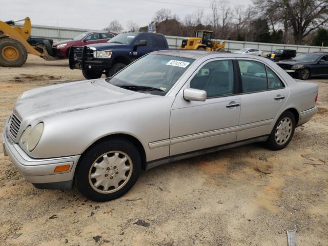 MERCEDES-BENZ E 320 1999 with VIN WDBJF65H8XA815215 - Photo from auction