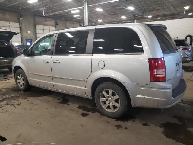 Photo 2 from auction – 2010 CHRYSLER TOWN & COU with VIN 2A4RR5D19AR306919