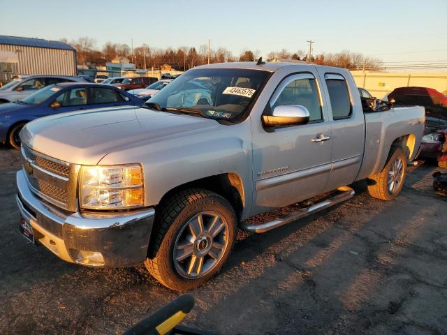 CHEVROLET SILVERADO 2013 with VIN 1GCRKSE71DZ106722 - Photo from auction