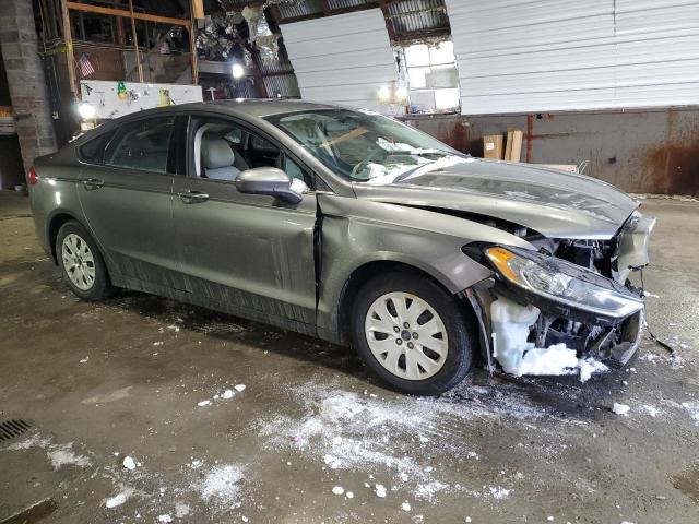 Photo 4 from auction – 2014 FORD FUSION S with VIN 3FA6P0G74ER201969