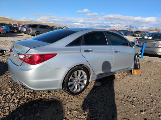 Photo 3 from auction – 2013 HYUNDAI SONATA SE with VIN 5NPEC4AB8DH751117