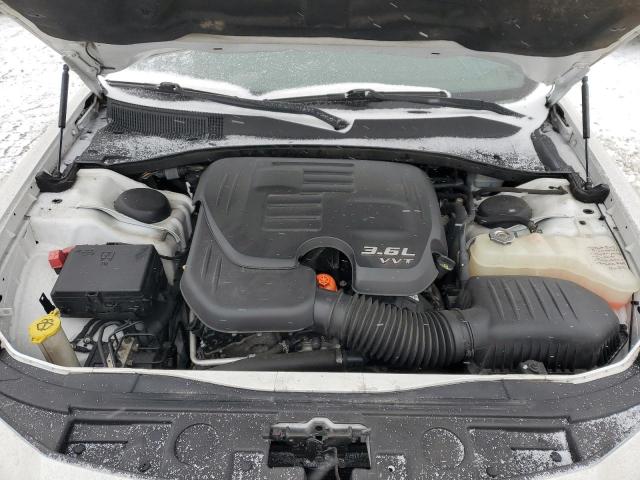 Photo 11 from auction – 2014 CHRYSLER 300C with VIN 2C3CCAEGXEH358259