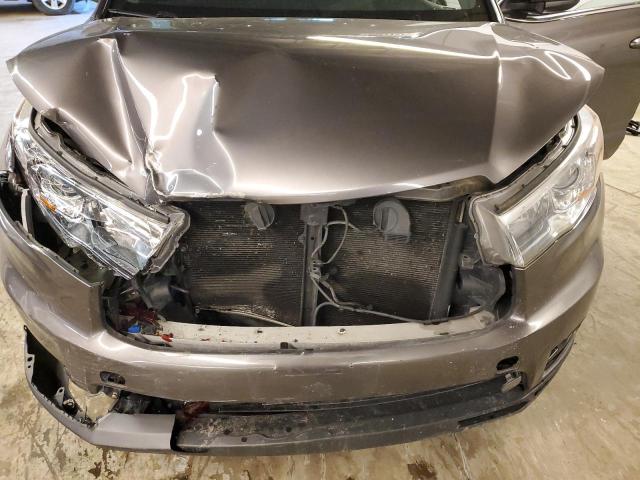 Photo 12 from auction – 2015 TOYOTA HIGHLANDER with VIN 5TDJKRFH7FS104815