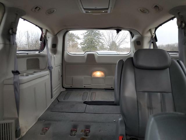 Photo 10 from auction – 2010 CHRYSLER TOWN & COU with VIN 2A4RR5D17AR179751