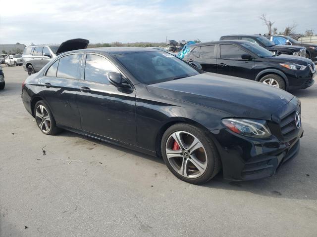 Photo 4 from auction – 2017 MERCEDES-BENZ E 300 with VIN WDDZF4JB1HA274722