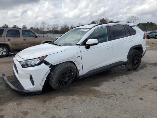 TOYOTA RAV4 XLE 2020 with VIN 2T3W1RFV2LC063536 - Photo from auction