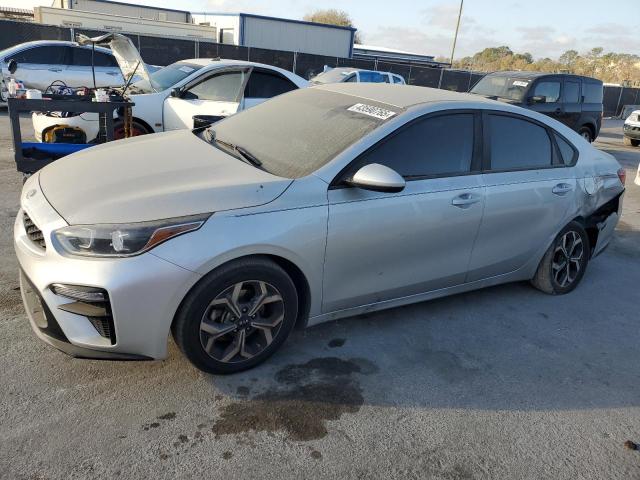 Photo 1 from auction – 2019 KIA FORTE FE with VIN 3KPF24AD0KE086577