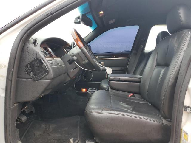 Photo 7 from auction – 2010 LINCOLN TOWN CAR with VIN 2LNBL8CV5AX605815