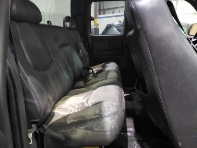 Photo 10 from auction – 2004 CHEVROLET SILVERADO with VIN 2GCEK19N641166215