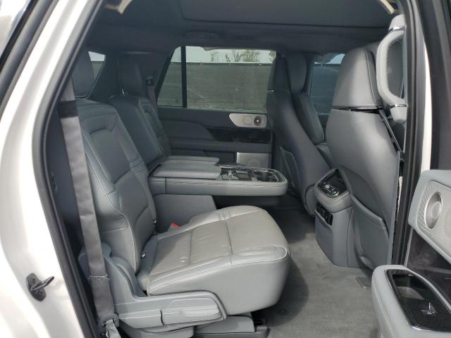 Photo 11 from auction – 2019 LINCOLN NAVIGATOR with VIN 5LMJJ3LT0KEL12472