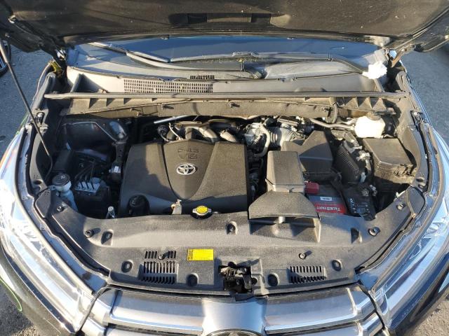 Photo 12 from auction – 2017 TOYOTA HIGHLANDER with VIN 5TDDZRFH9HS457410