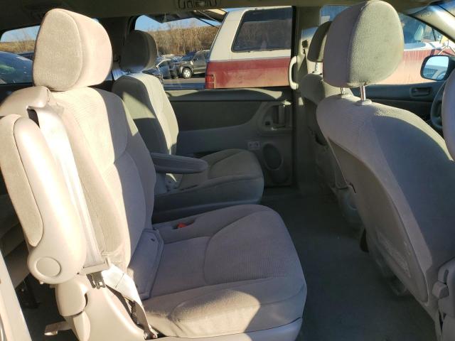 Photo 11 from auction – 2004 TOYOTA SIENNA CE with VIN 5TDZA23C64S207937