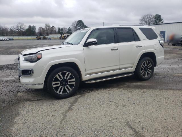 TOYOTA 4RUNNER SR 2017 with VIN JTEBU5JR4H5480478 - Photo from auction