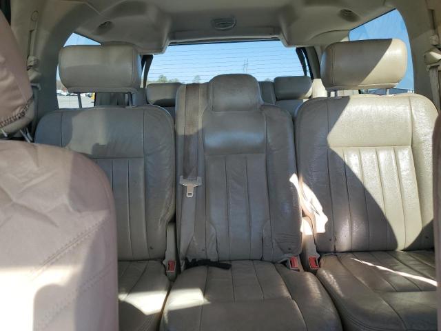 Photo 10 from auction – 2004 LINCOLN NAVIGATOR with VIN 5LMFU27R94LJ10685