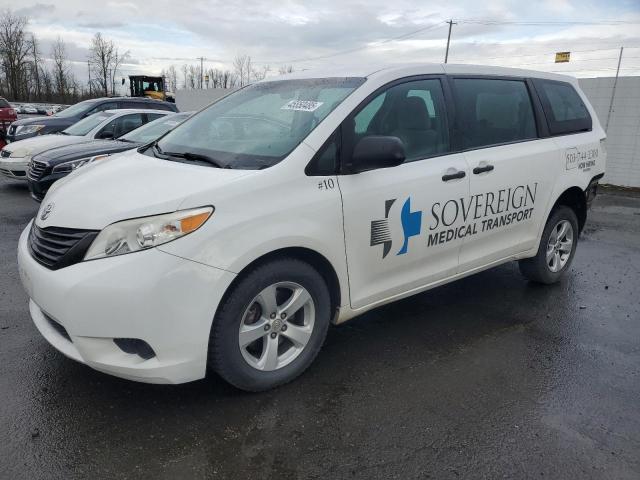 TOYOTA SIENNA 2015 with VIN 5TDZK3DC0FS600692 - Photo from auction