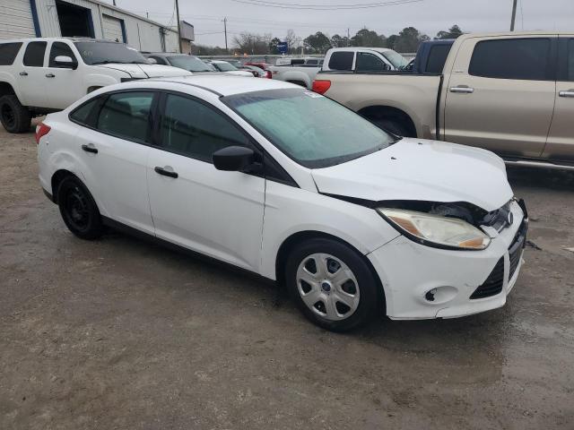 Photo 4 from auction – 2014 FORD FOCUS S with VIN 1FADP3E21EL414487