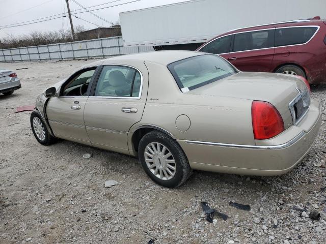 Photo 2 from auction – 2004 LINCOLN TOWN CAR E with VIN 1LNHM81W64Y680336