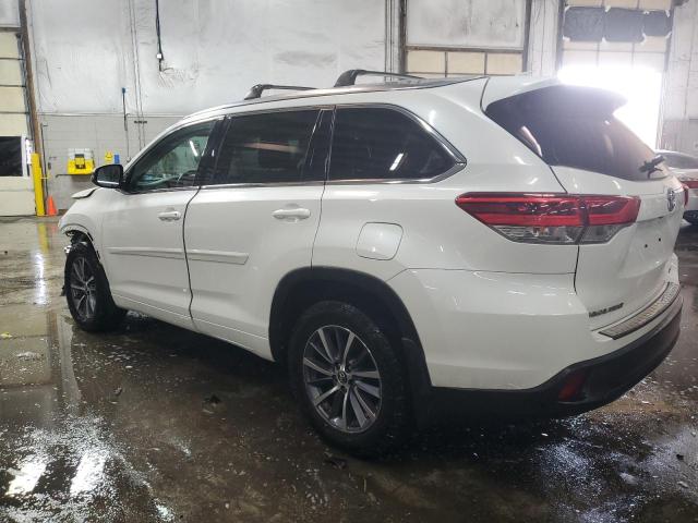 Photo 2 from auction – 2018 TOYOTA HIGHLANDER with VIN 5TDJZRFH1JS552018