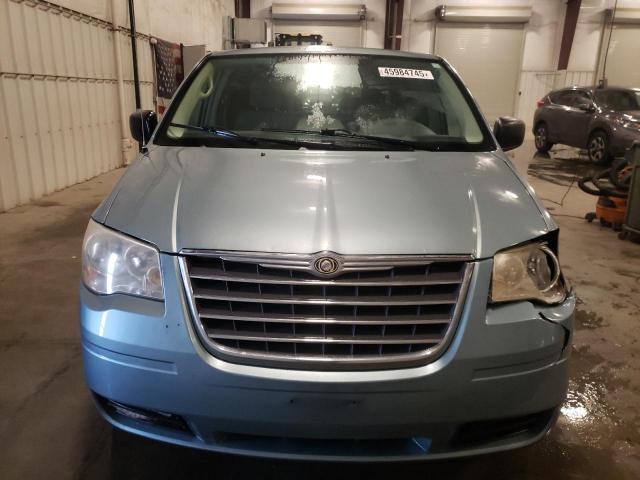 Photo 5 from auction – 2010 CHRYSLER TOWN & COU with VIN 2A4RR4DE4AR339498