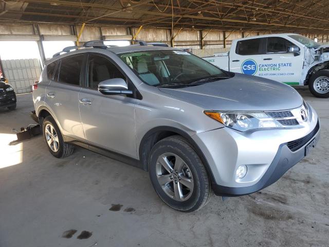 Photo 4 from auction – 2015 TOYOTA RAV4 XLE with VIN JTMRFREV9FD118662