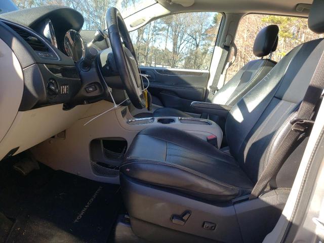 Photo 7 from auction – 2013 CHRYSLER TOWN & COU with VIN 2C4RC1CG8DR677354