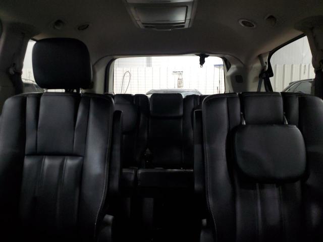 Photo 10 from auction – 2016 CHRYSLER TOWN & COU with VIN 2C4RC1BG8GR267546
