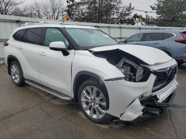 Photo 4 from auction – 2023 TOYOTA HIGHLANDER with VIN 5TDKDRBH6PS005540